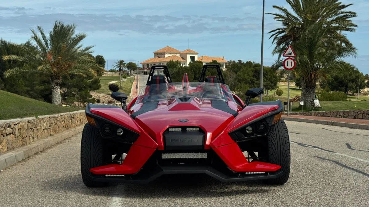Polaris Slingshot SL 2