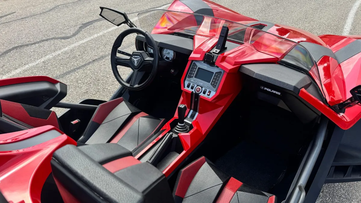 Polaris Slingshot SL 6
