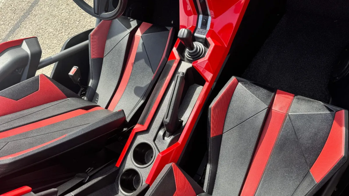 Polaris Slingshot SL 24