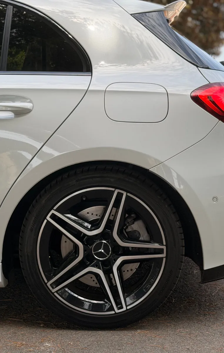Mercedes-Benz Clase A 35 AMG 6