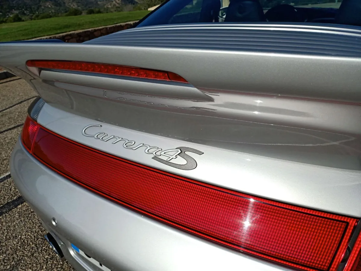 Porsche 911 996 Carrera 4S 17