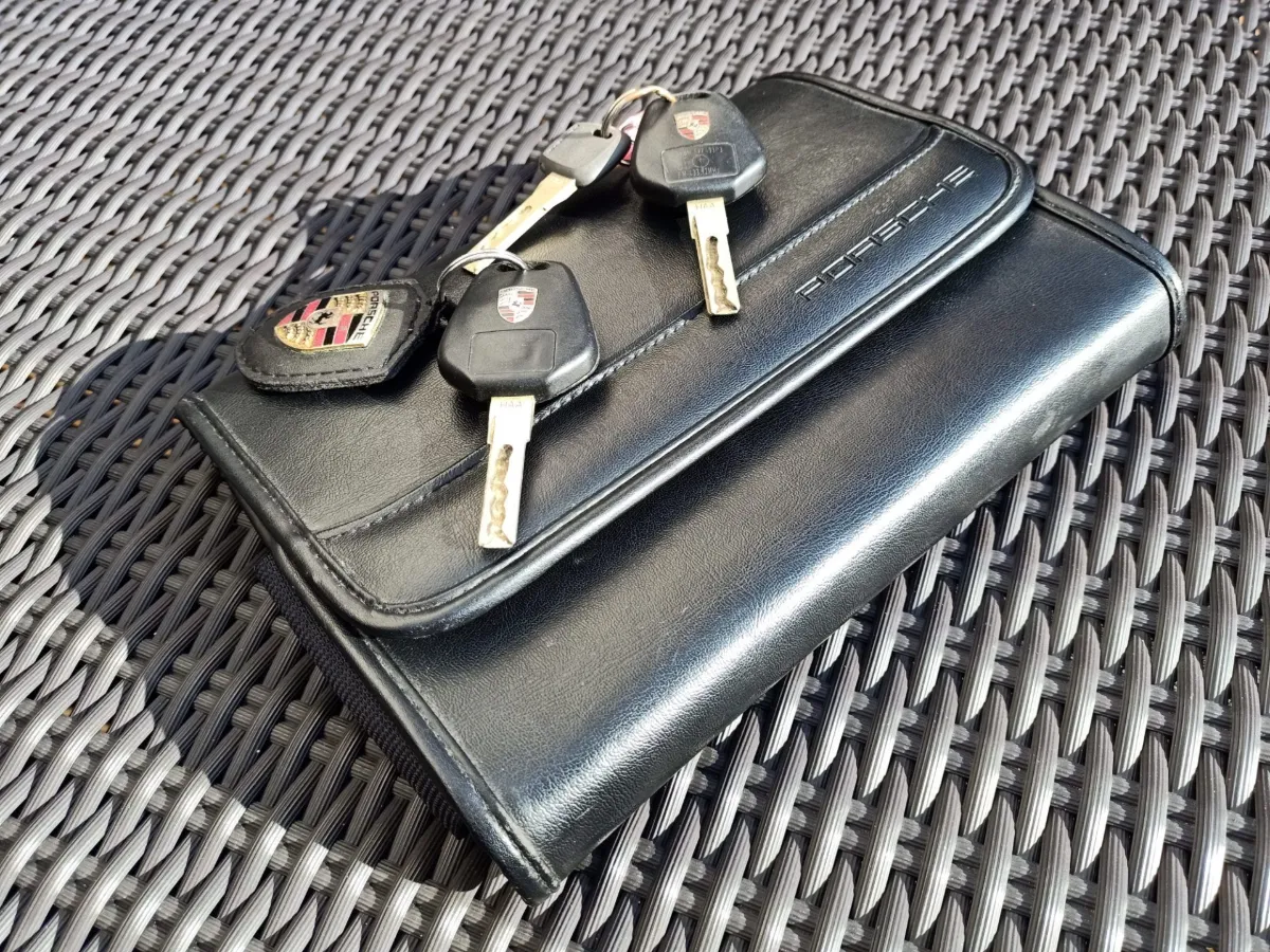 Porsche 911 996 Carrera 4S 40