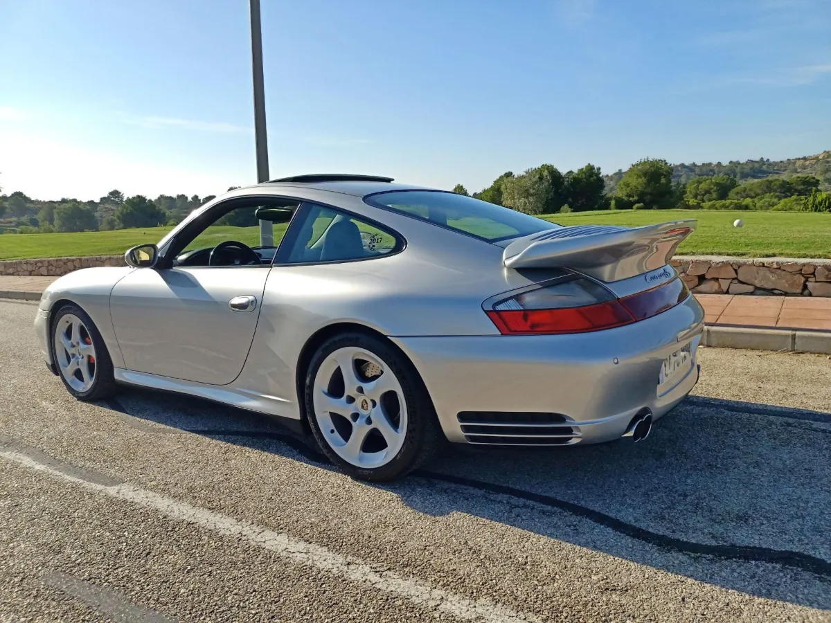 Porsche 911 996 Carrera 4S 8