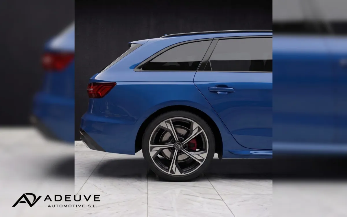 Audi A4 Avant Blackline 9
