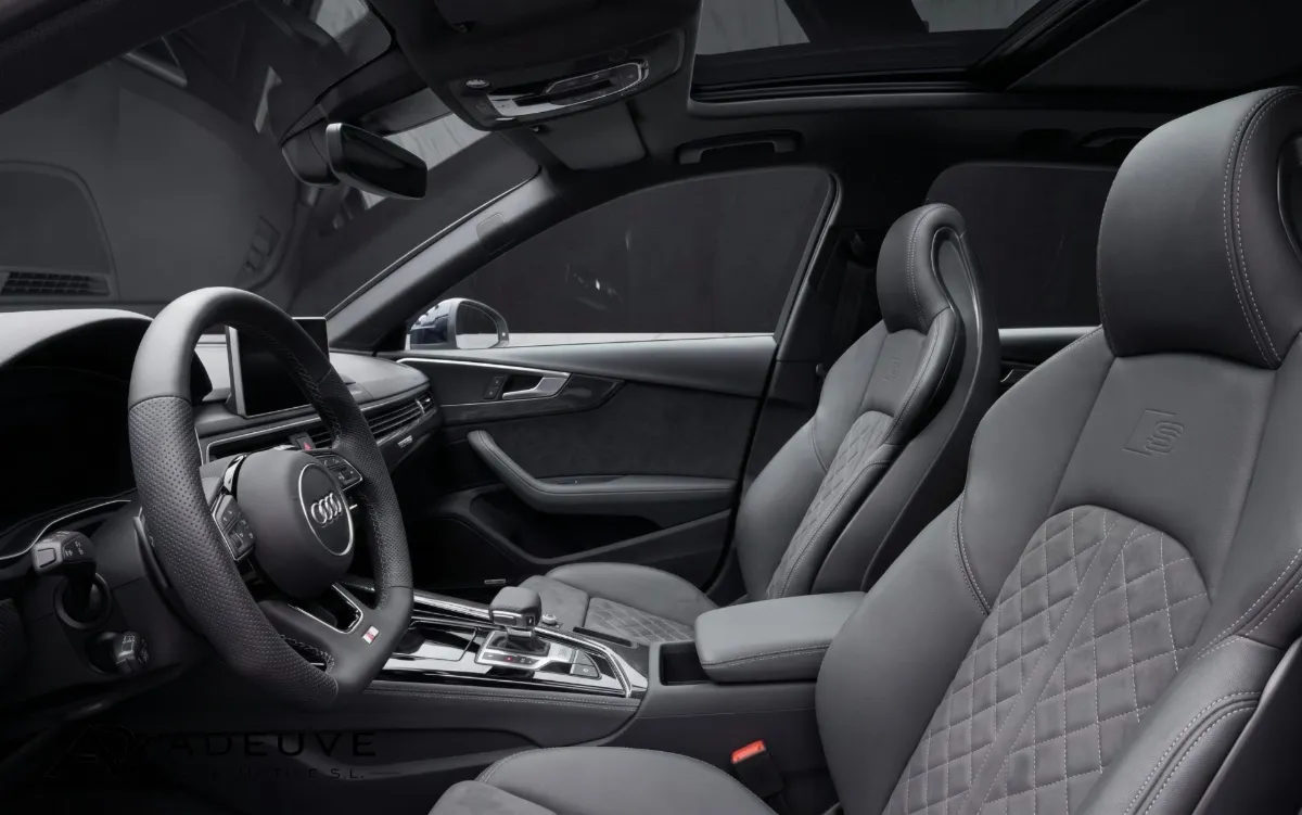 Audi A4 Avant Blackline 17